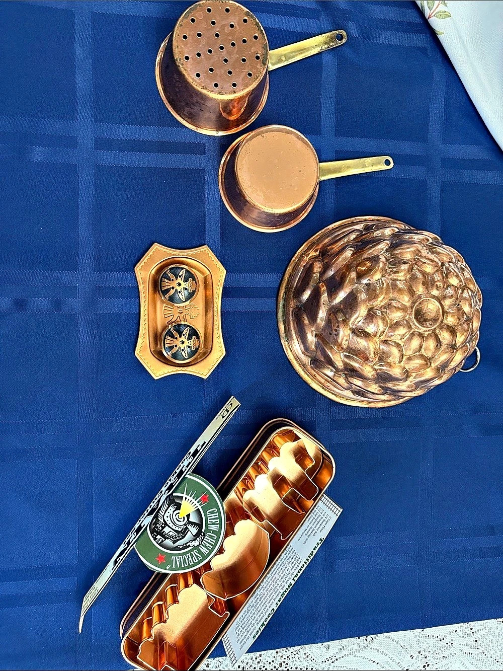 Copper-Tone Kitchen Cookware Set - Picture 1 of 6